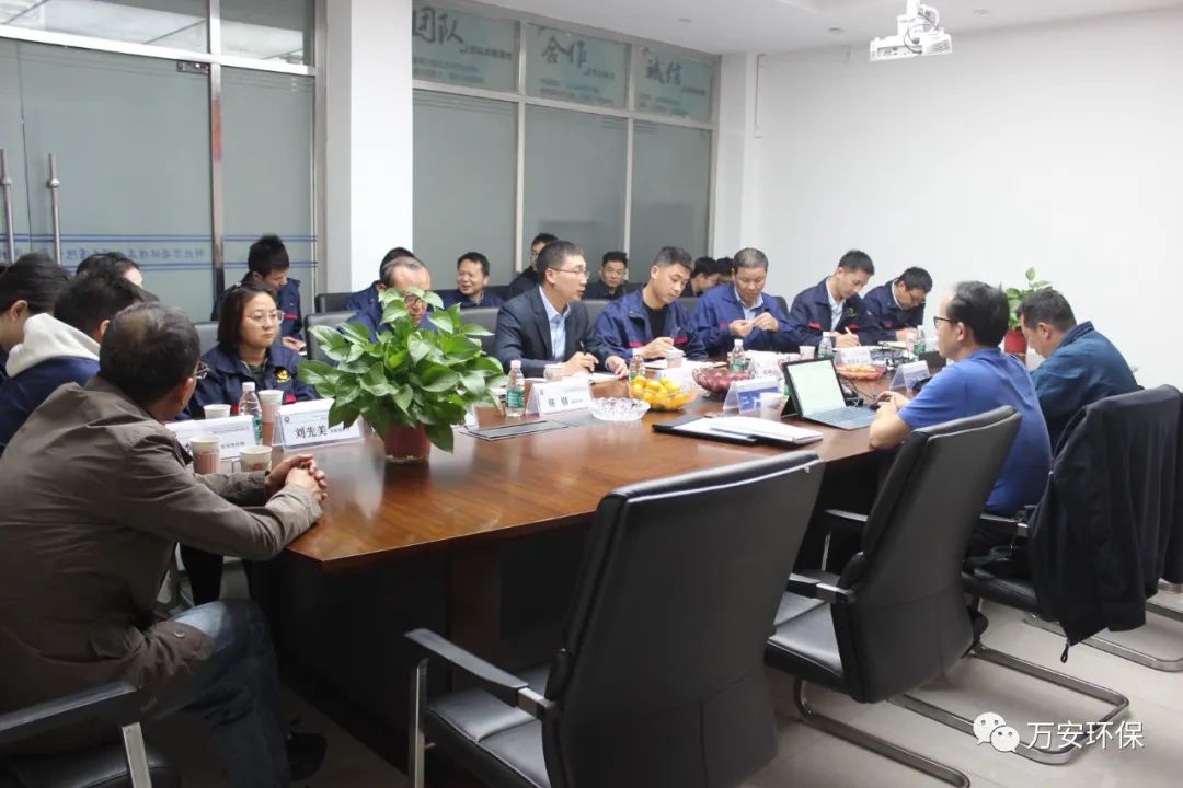 無縫氣瓶生產商,密閉取樣器,自動切水器,截油排水器 圖片